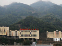 紫陽(yáng)職業(yè)教育中心2020年招生辦聯(lián)系電話