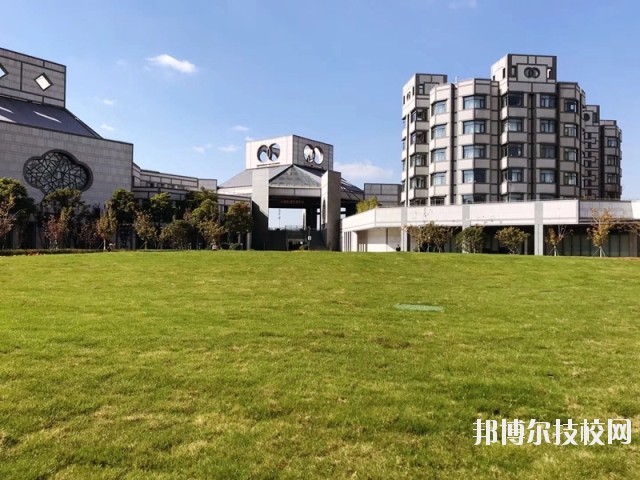 荊州職業(yè)教育中心學(xué)校怎么樣、好不好