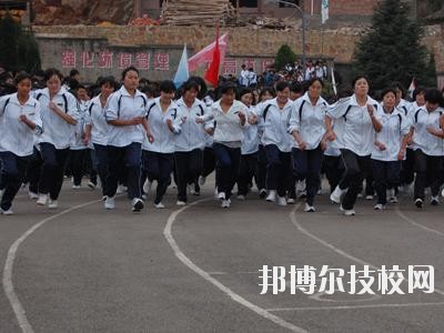曲靖師宗職業(yè)技術(shù)學(xué)校2020年招生簡章