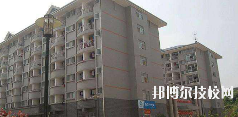 甘肅石化技師學(xué)院2020年學(xué)費(fèi)、收費(fèi)多少