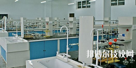 甘肅石化技師學(xué)院2020年報(bào)名條件、招生要求、招生對象