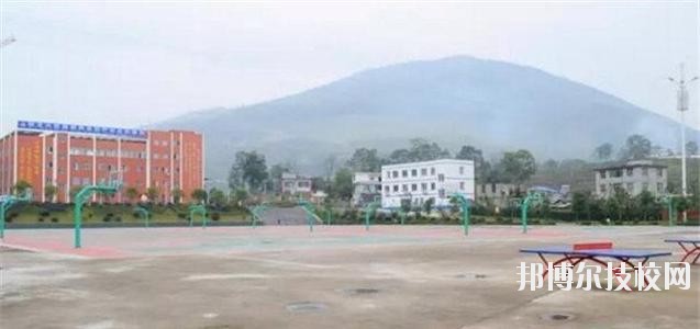正安中等職業(yè)學(xué)校2020年報(bào)名條件、招生要求、招生對(duì)象