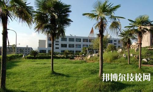襄樊工業(yè)學(xué)校網(wǎng)站網(wǎng)址