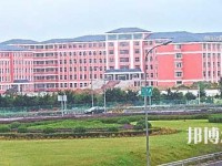 玉溪工業(yè)財貿(mào)學校2020年學費、收費多少