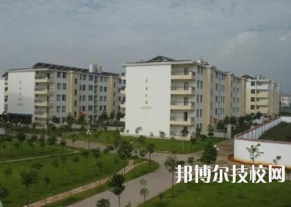玉溪工業(yè)財貿(mào)學校2020年報名條件、招生要求、招生對象