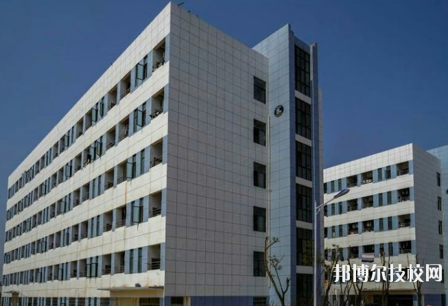 鄱陽衛(wèi)生學(xué)校2020年報名條件、招生要求、招生對象 