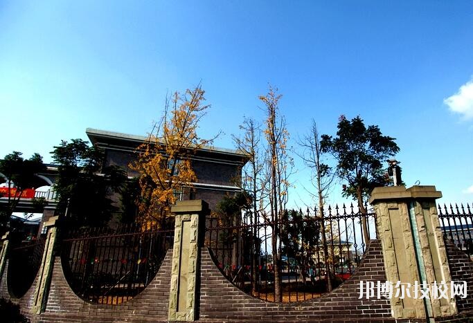 重慶財(cái)政學(xué)校2020年報(bào)名條件、招生要求、招生對(duì)象