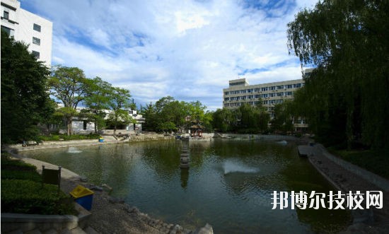 湖北東風(fēng)汽車技師學(xué)院網(wǎng)站網(wǎng)址