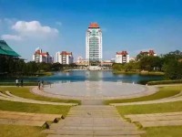 湖北東風(fēng)汽車技師學(xué)院學(xué)校怎么樣、好不好
