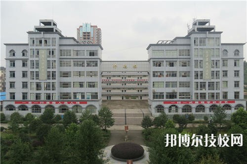 開(kāi)陽(yáng)職業(yè)技術(shù)學(xué)校2020年報(bào)名條件、招生要求、招生對(duì)象
