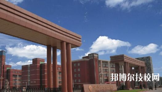 華中信息商務(wù)技工學(xué)校2020年報(bào)名條件、招生要求、招生對(duì)象