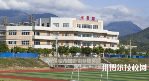 南寧海豐職業(yè)技術(shù)學校2020年報名條件、招生要求、招生對象 