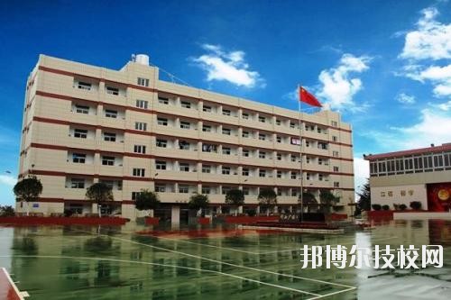 武漢第二高級(jí)技工學(xué)校網(wǎng)站網(wǎng)址