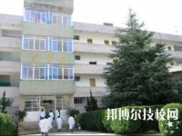 云南臨滄衛(wèi)生學(xué)校2020年報(bào)名條件、招生要求、招生對象