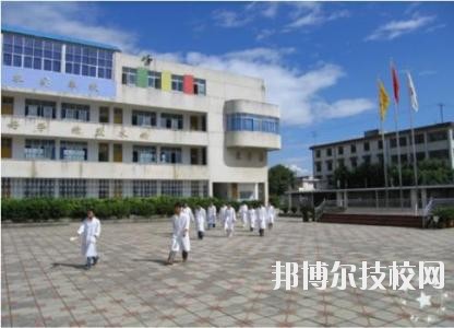 云南臨滄衛(wèi)生學校2020年有哪些專業(yè)