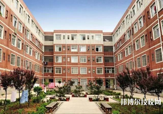 國營八二一廠技工學校2020年招生辦聯系電話