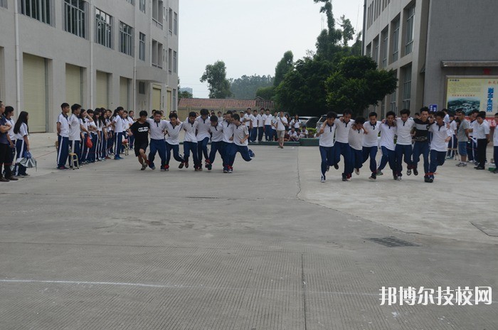 國(guó)營(yíng)八二一廠技工學(xué)校怎么樣
