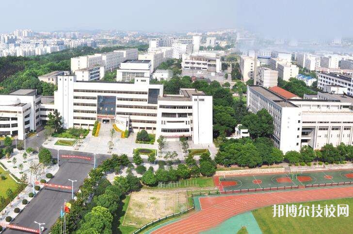 武漢經(jīng)濟(jì)技術(shù)開發(fā)區(qū)職業(yè)技術(shù)學(xué)校2020年報名條件、招生要求、招生對象
