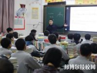 江華瑤族自治縣職業(yè)中專學校2023年地址在哪里