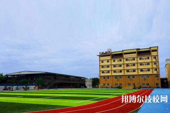 成都市育華職業(yè)學(xué)校地址在哪里