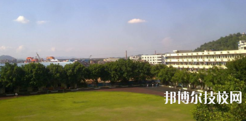 梧州電子科技職業(yè)技術(shù)學(xué)校2020年招生辦聯(lián)系電話(huà)
