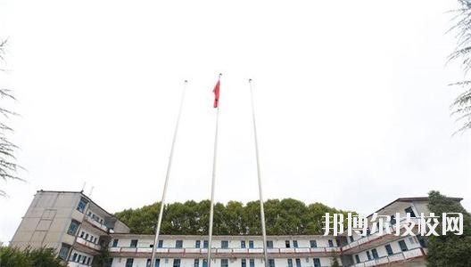 貴陽鐵路工程學(xué)校2020年報(bào)名條件、招生要求、招生對象