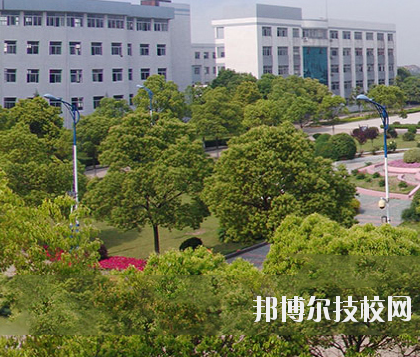 江蘇金壇中等專業(yè)學(xué)校2020年招生辦聯(lián)系電話