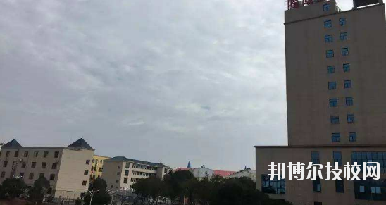 鷹潭九龍職業(yè)中等專業(yè)學(xué)校2020年招生簡章