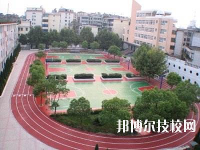鷹潭九龍職業(yè)中等專業(yè)學校2020年報名條件、招生要求、招生對象