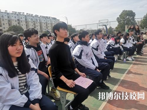 鷹潭九龍職業(yè)中等專業(yè)學校2020年招生辦聯(lián)系電話