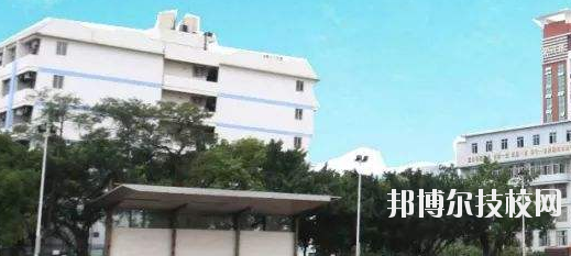 廣西機(jī)械高級(jí)技工學(xué)校2020年報(bào)名條件、招生要求、招生對(duì)象