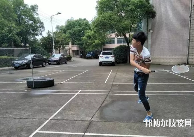 江西新興產(chǎn)業(yè)工程學(xué)校2020年報(bào)名條件、招生要求、招生對(duì)象