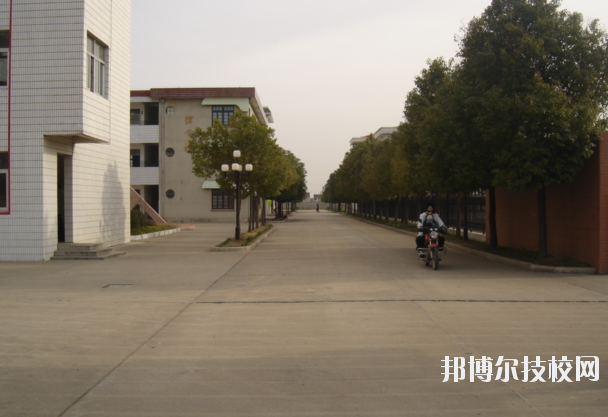 啟東第二中等專業(yè)學(xué)校2020年報(bào)名條件、招生要求、招生對(duì)象