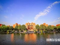 武漢工業(yè)科技學(xué)校2023年招生辦聯(lián)系電話