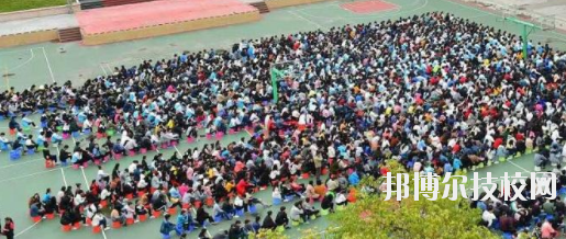 河池巴馬民族師范學(xué)校怎么樣、好不好