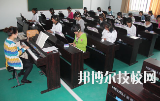 華亭職業(yè)教育中心怎么樣、好不好