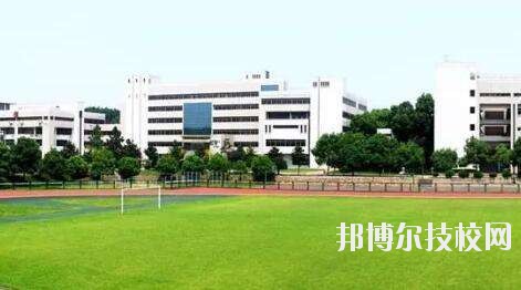 武漢旅游學(xué)校2020年報(bào)名條件、招生要求、招生對象