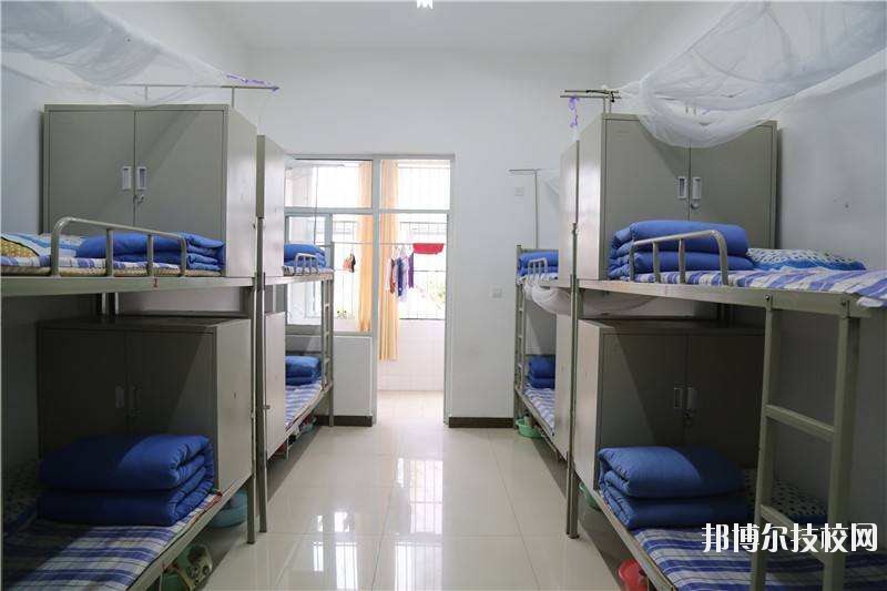 武漢園林技工學校2020年宿舍條件 
