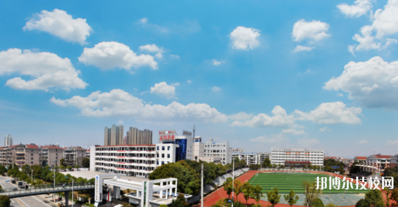 湖南岳陽縣職業(yè)中等專業(yè)學(xué)校2023年招生辦聯(lián)系電話