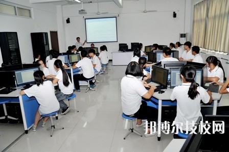 平山縣職業(yè)教育中心網(wǎng)站網(wǎng)址
