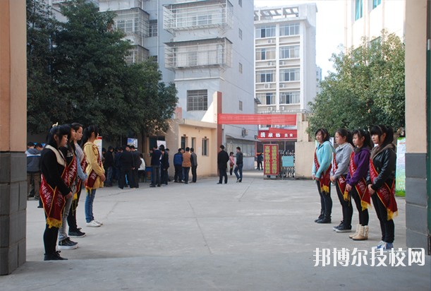江西電子工業(yè)中等專業(yè)學(xué)校2020年報(bào)名條件、招生要求、招生對象