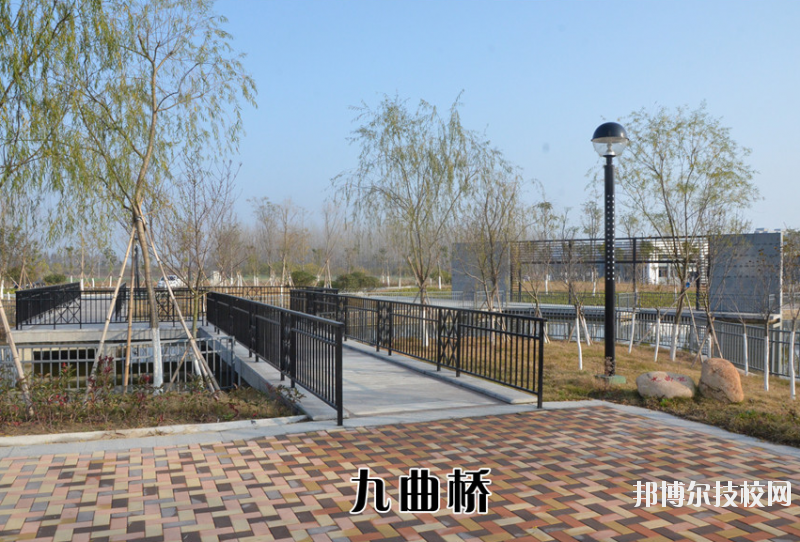 江蘇東臺中等專業(yè)學(xué)校2020年招生辦聯(lián)系電話