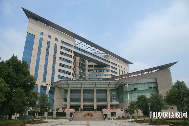 湖北現(xiàn)代技術學校怎么樣、好不好