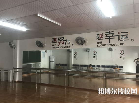 長(zhǎng)沙中遠(yuǎn)職業(yè)中專學(xué)校2023年報(bào)名條件、招生要求、招生對(duì)象