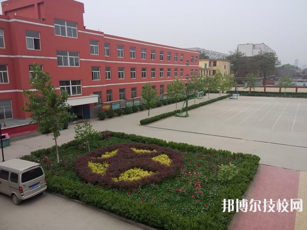 石家莊新鐵軌道交通中專學(xué)校地址在哪里