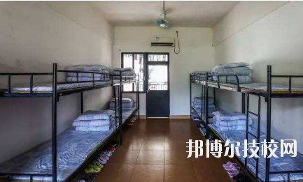 四川省商業(yè)學(xué)校2020年宿舍條件
