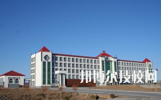 麗江民族中等專業(yè)學(xué)校網(wǎng)址網(wǎng)站