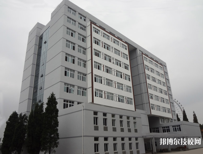 貴陽白云職業(yè)技術(shù)學(xué)校2020年報(bào)名條件、招生要求、招生對象