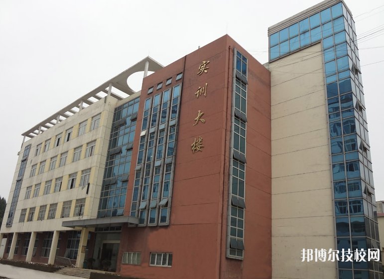 貴陽白云職業(yè)技術(shù)學(xué)校地址在哪里