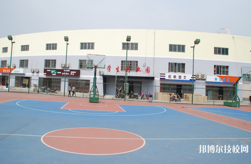 貴陽(yáng)白云職業(yè)技術(shù)學(xué)校網(wǎng)站網(wǎng)址